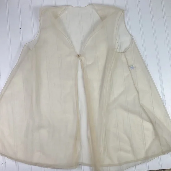 Vintage Vanity Fair lace and nylon nightie with sleeveless matching robe… - Picture 14 of 14